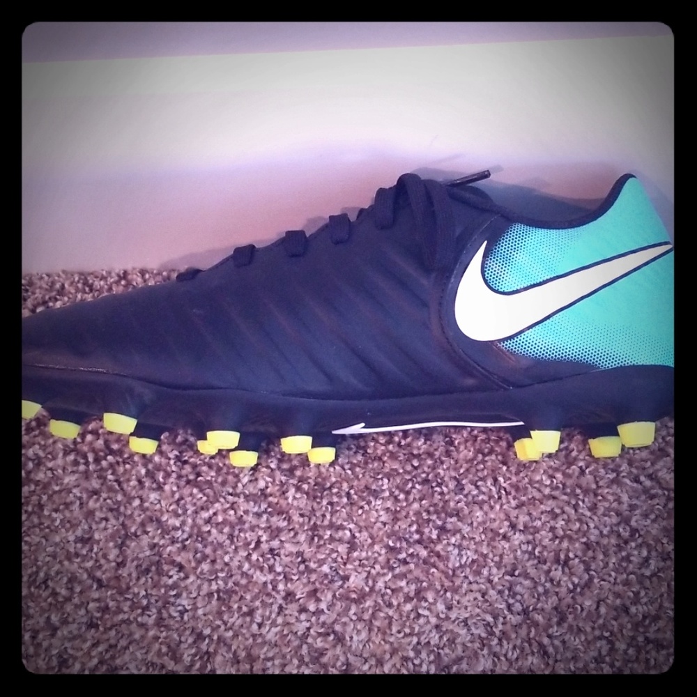 Women's Nike Tiempo Soccer Cleats